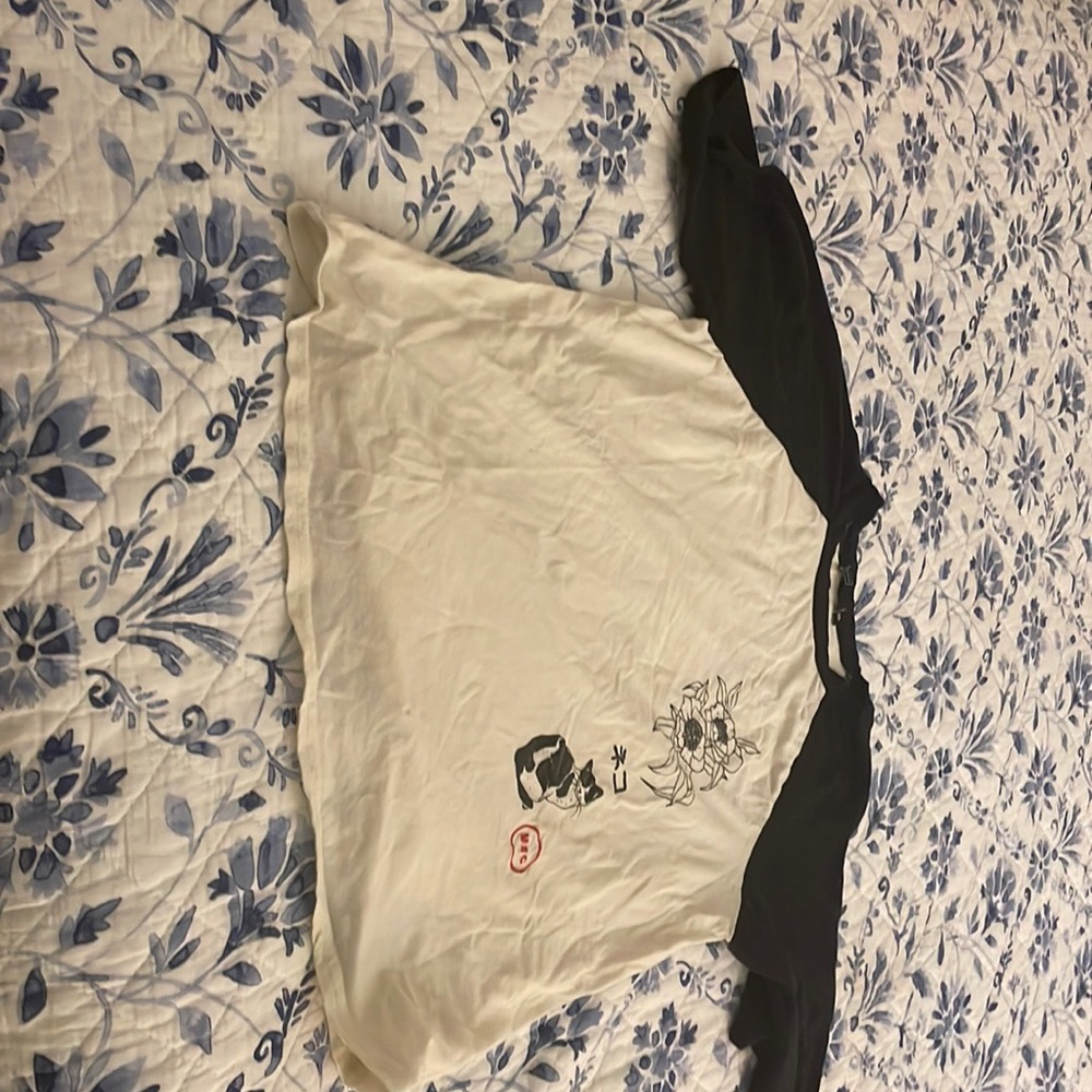 Japanese cat and flower shirt